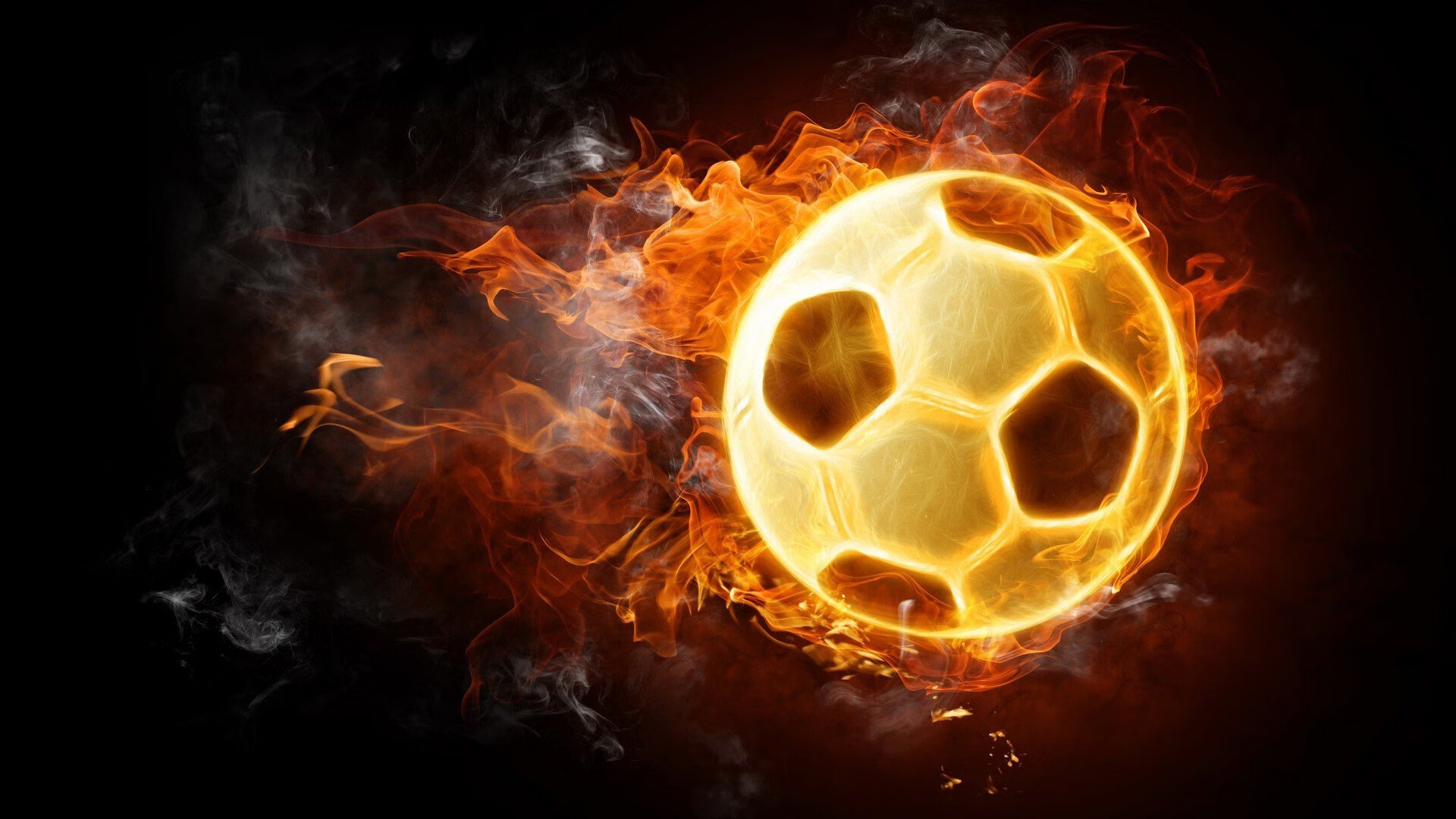  足总杯季后赛爆出冷门！罗马险胜巴黎圣日耳曼，争冠形势突变